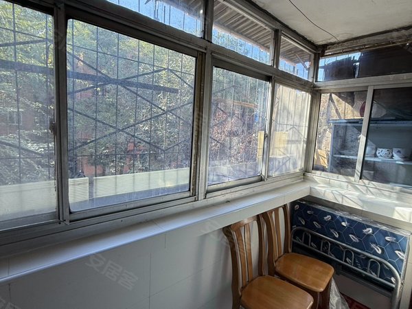 北京丰台菜户营万泉寺南里南北通透一居室,大阳台,地铁14号线菜户营站