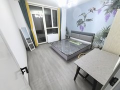 银川兴庆南门广场精美主卧大阳台紧邻新华街南门广场附近压一付一无中介费，可短租出租房源真实图片