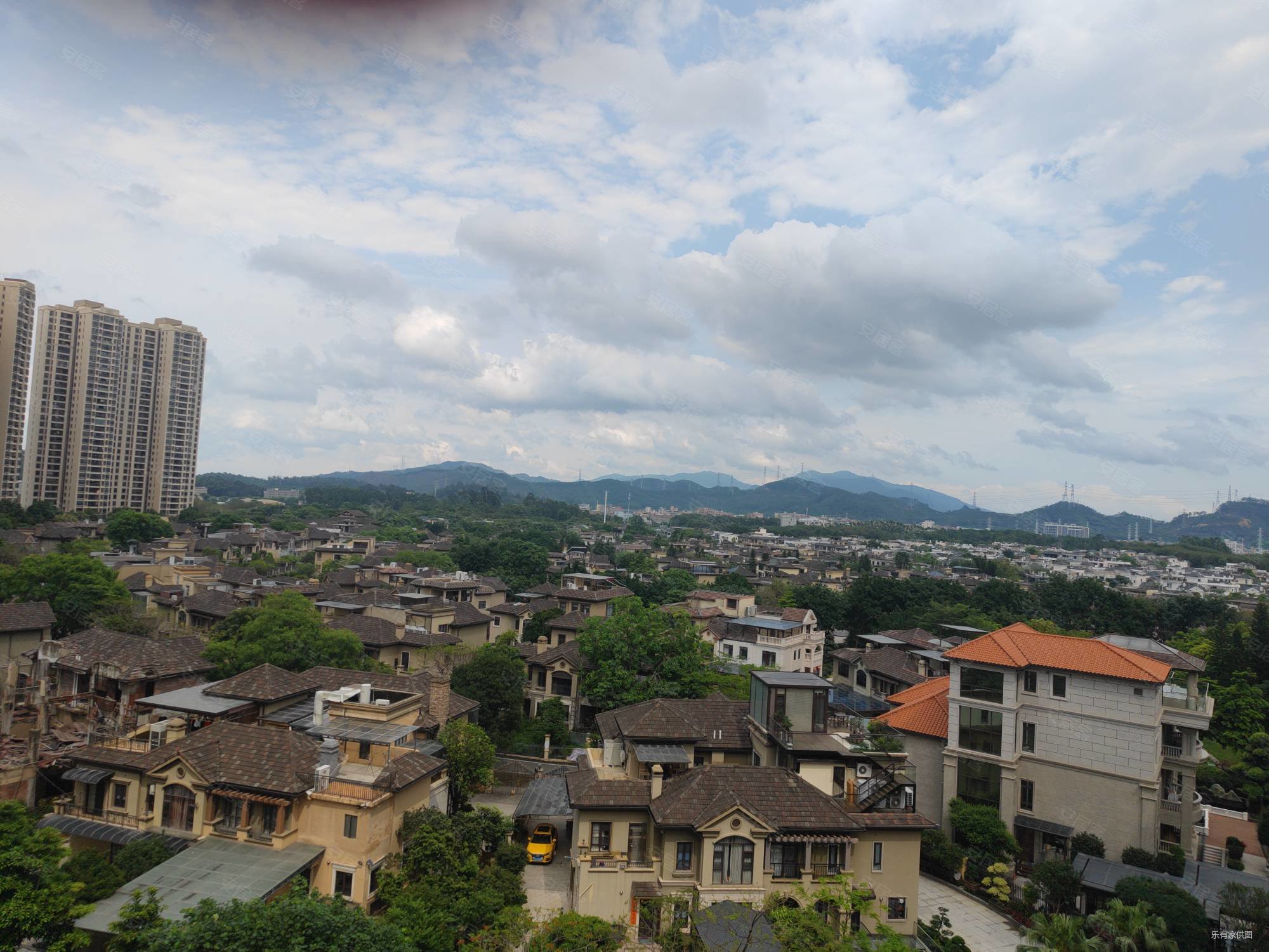 常黄路万科观湖电梯3房满五 急售121万,价格可谈,有红本,常平万科城二