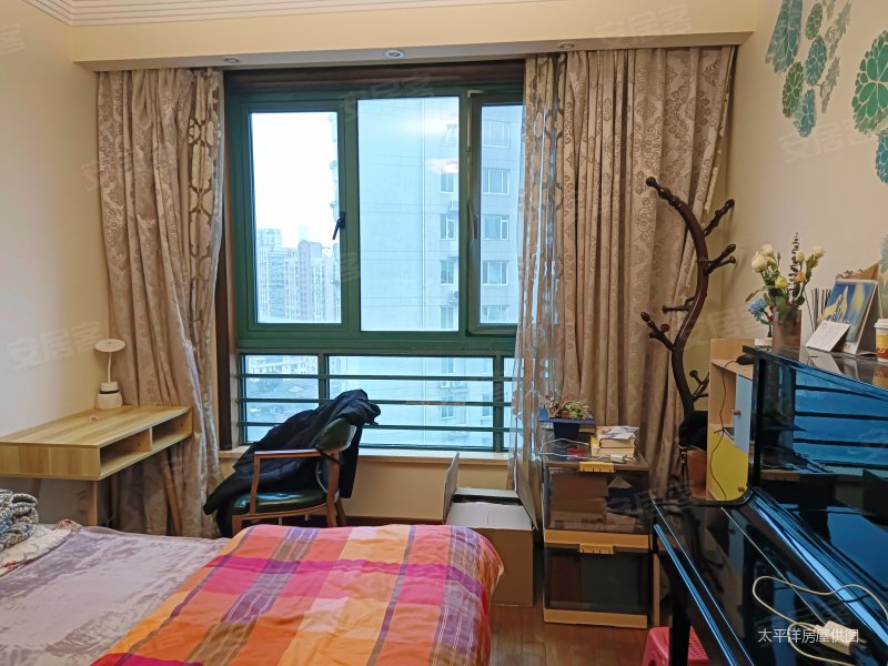 小区位置好 采光充足 近苏州河 送产权车位 带阳台,半岛花园二手房