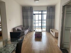 广汉行政广场北区公园急租：香港花园11楼套三1200元简装修家电家具空调二台出租房源真实图片