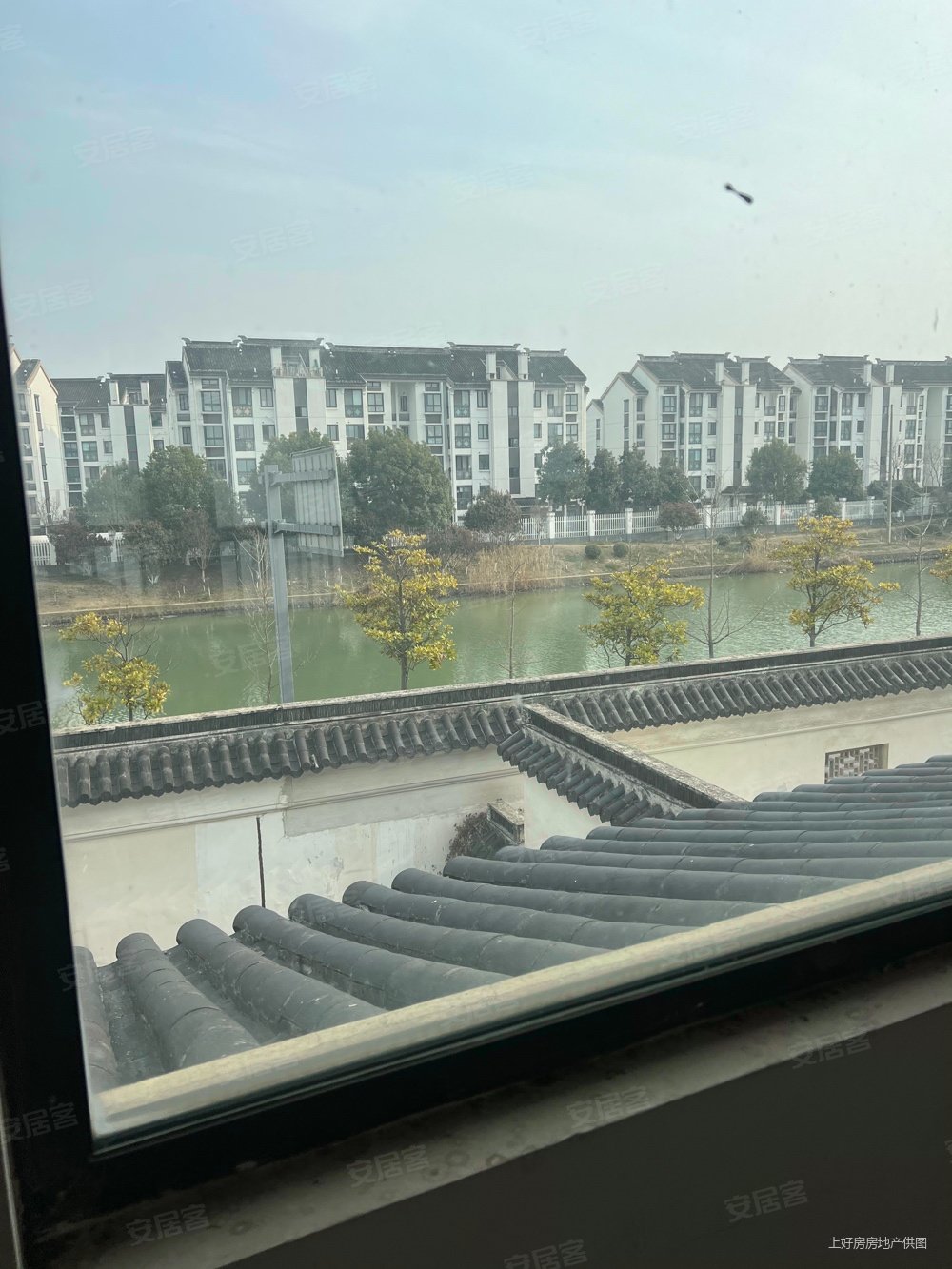 苏州福园湖景房  户型霸气 小区环境很好 拙政园风格小桥流水