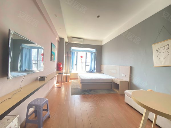 南宁江南江南周边彰泰新旺角业主首租，干净隔音好，价格可谈，随时看房！出租房源真实图片