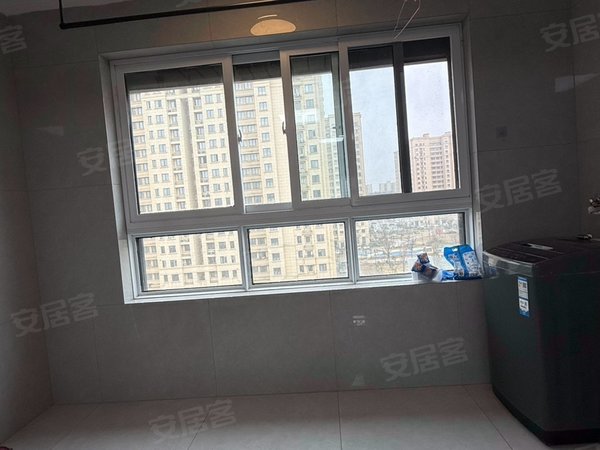 徐州新沂新华路西城耕雲西城耕耘 三室两卫家具家电齐全拎包入住出租房源真实图片