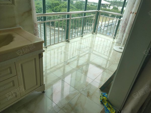 临春河路七小附近福泉花园出租,精装三房二卫双阳台,随时可看房