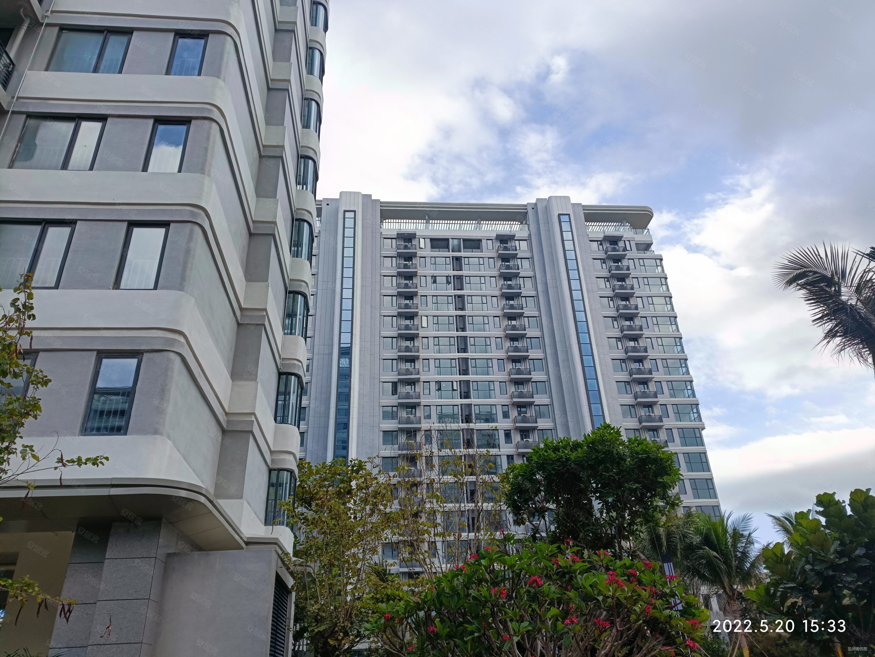 入手不亏 超大观景阳台三亚 核心地段三亚体育馆旁,金冠亚沙村二手房