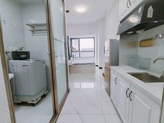 中东港平层公寓 拎包入住 民水民电 押一付一 随时看房