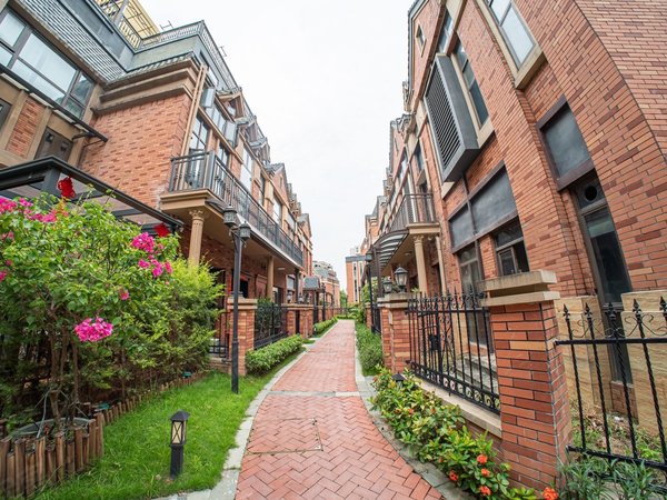 广州黄埔萝岗保利林语山庄(别墅)萝岗 保利林语山庄独栋别墅可办公可