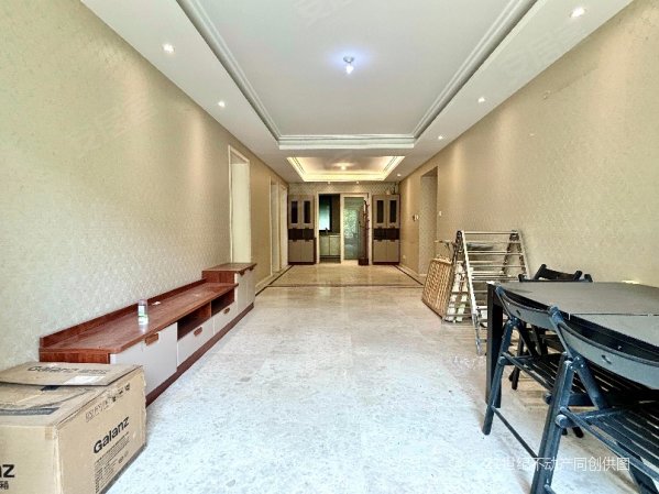 泰禾拾景园(通州) 交通便捷 电梯房 双卫格局 装修好