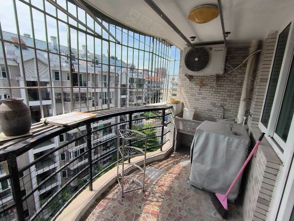 福州鼓楼省体中心御景台花园御景台花园新出的3房2700精装修出租房源