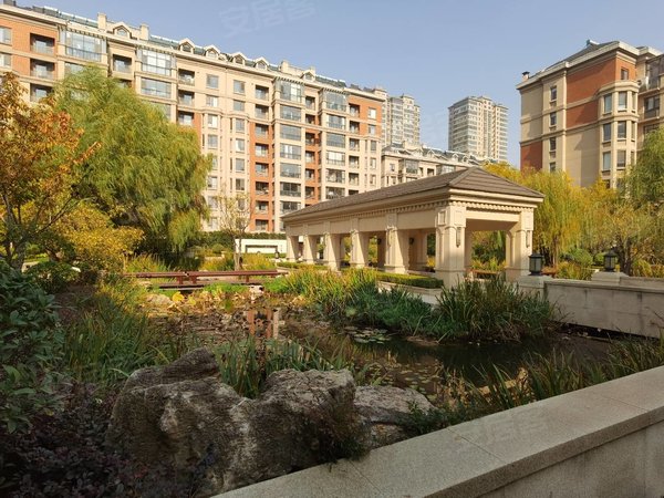 临沂北城新区五洲湖圣兰菲诺(公寓住宅)圣兰菲诺洋房顶复4居带车位