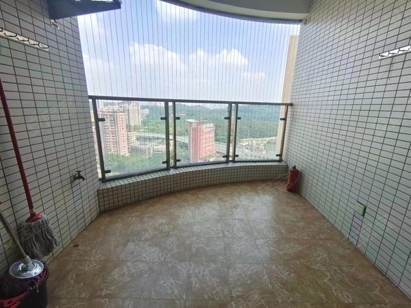 【多图】麓湖御景,淘金租房,适合住家 小孩陪读 精装四房 随时看房