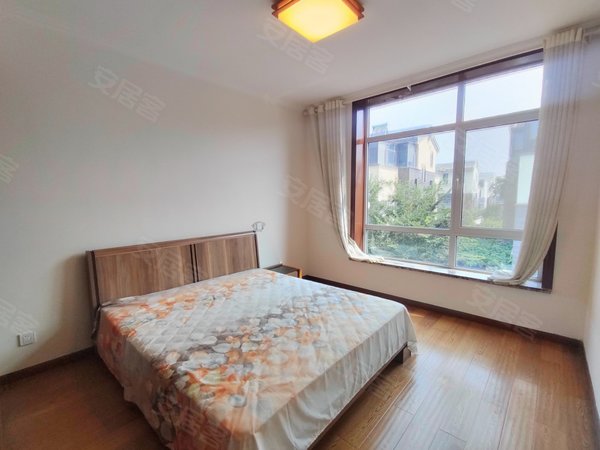 青岛即墨开发区一山一墅(别墅)一山一墅(别墅)月租金6666元6室3厅4卫