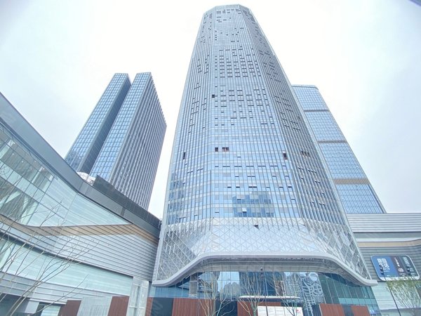 重庆渝北中央公园龙湖天际龙湖公园天街楼上loft 轻轨5号线即将通车