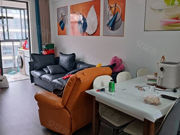 宁波余姚余姚周边兰馨公寓兰馨公寓2室2厅1卫精装修带车位3200一个月