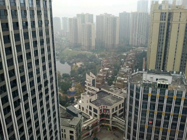 重庆南岸铜元局融侨城花漫庭拼速度!