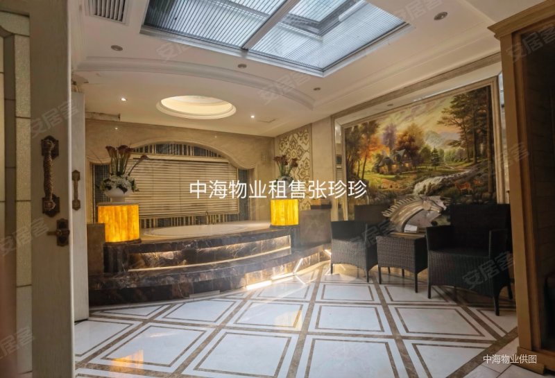 我是中海紫御豪庭物业租售张珍珍此房426平方米3个车位单价低