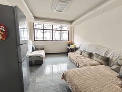 昭通昭阳西片区乌蒙古镇中医院旁精装1室1厅 家具家电齐全拎包入住采光视野好出租房源真实图片