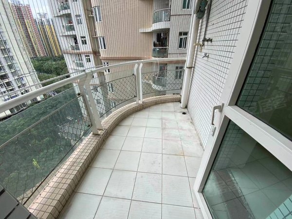 【多图】江畔华庭,滨江东租房,精装三房三卫 家具电齐全 保养新净