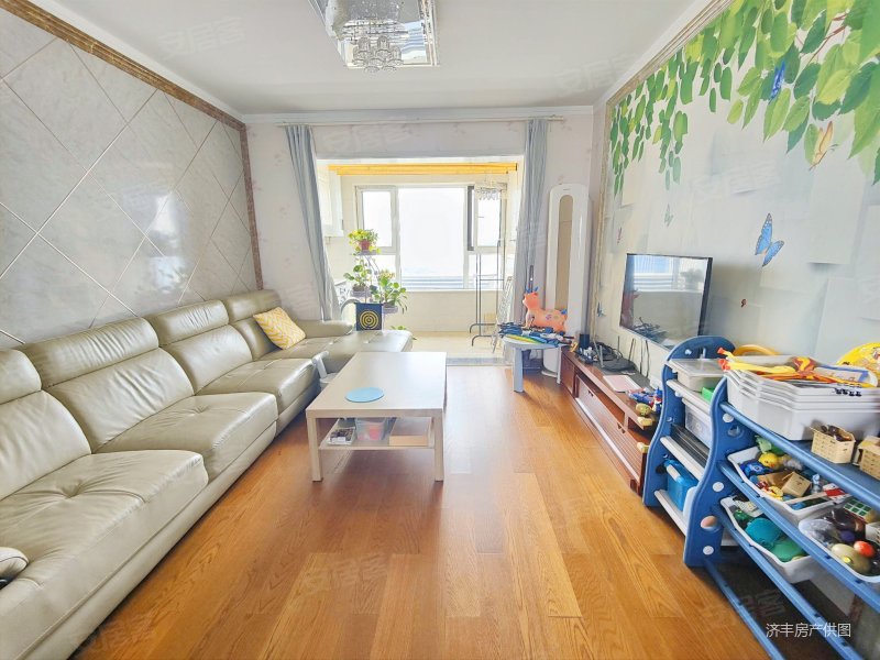 急售,急售好房海亮艺术华府,带车位地下室南北通透精装修随时看