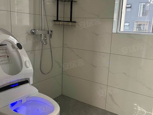 绵阳涪城临园口富临时尚天街市中心富临大都会旁富临时尚天街精装两室家电家具齐全出租出租房源真实图片