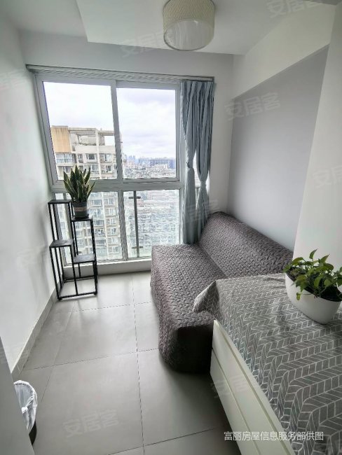 地铁口视野好 精装 朝南 拎包入住,玉林品上(商住楼)二手房,66万,1室1