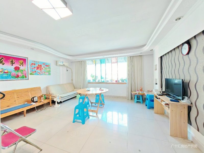 郫县一中旁 和平街地铁口 一梯一户 停车方便 套四双卫 巴适,郫都区