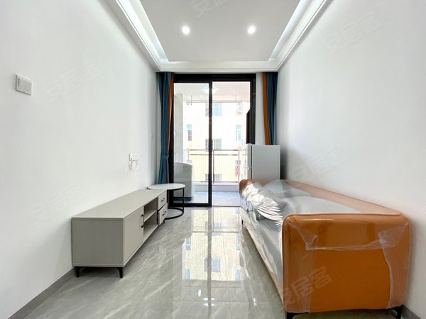 深圳龙华观澜金富苑靓房出租!