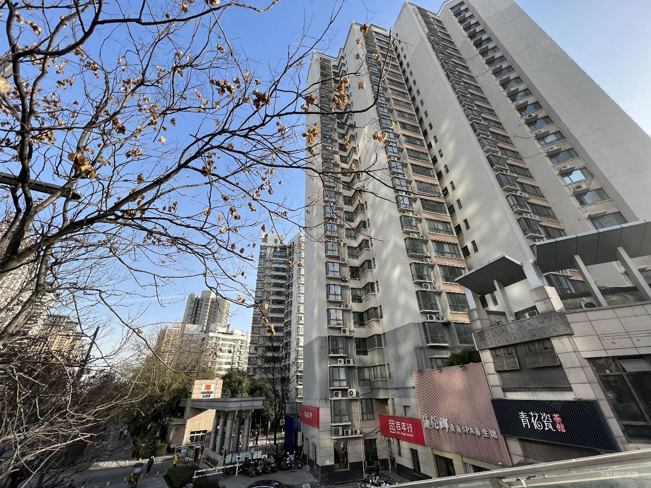 西安房产网>西安二手房>高新区二手房>唐延路二手房>天地源枫林绿洲>