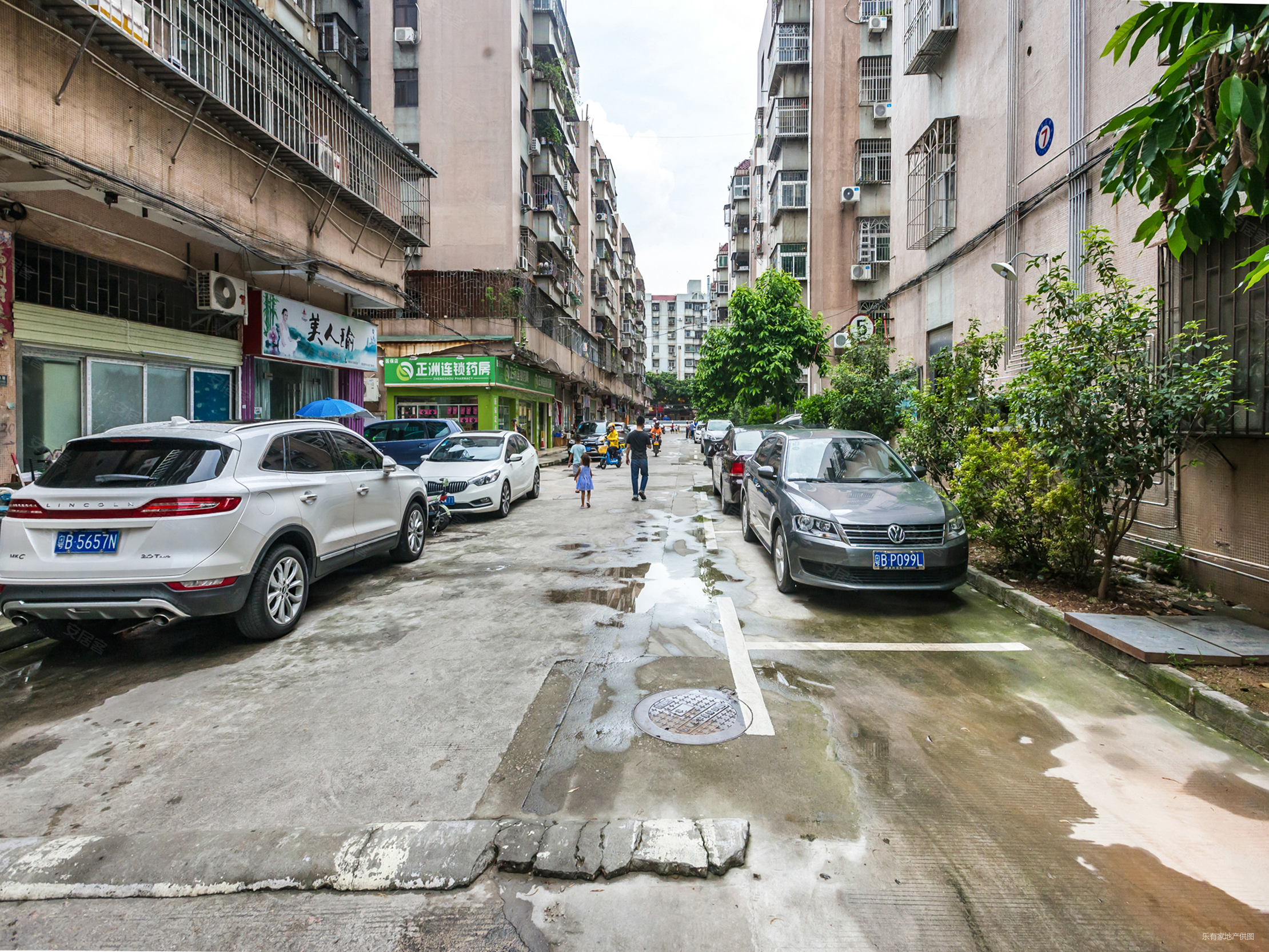 龙华地铁口 满五 低指导价46w还可以谈,福景花园二手房,240万,2室2厅