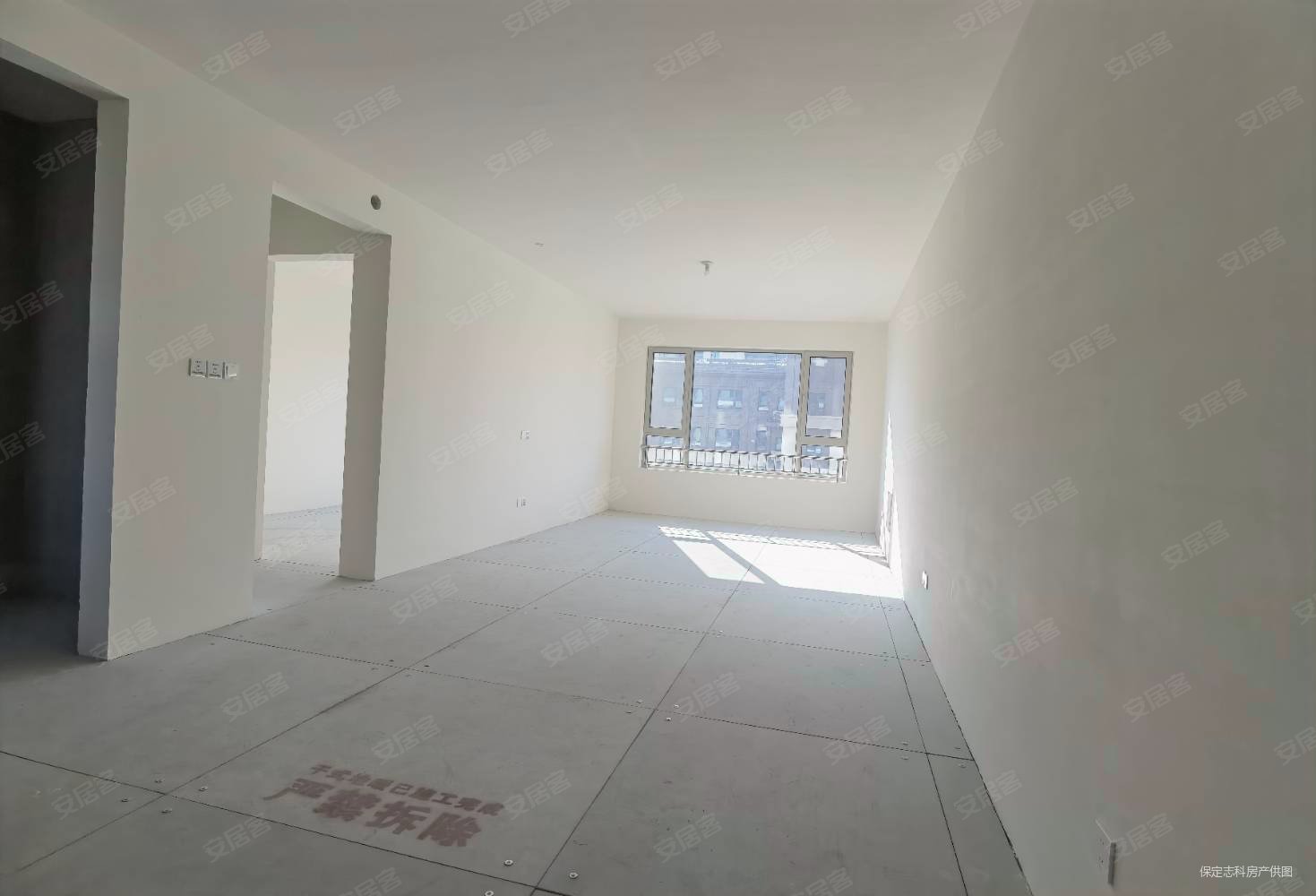 御景风荷3室2厅2卫133.64㎡南北119.8万