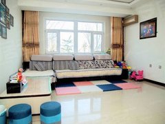 赤峰红山万达广场春城雅苑 手 次 租 家具家电齐全 拎包入住 看房有钥匙出租房源真实图片
