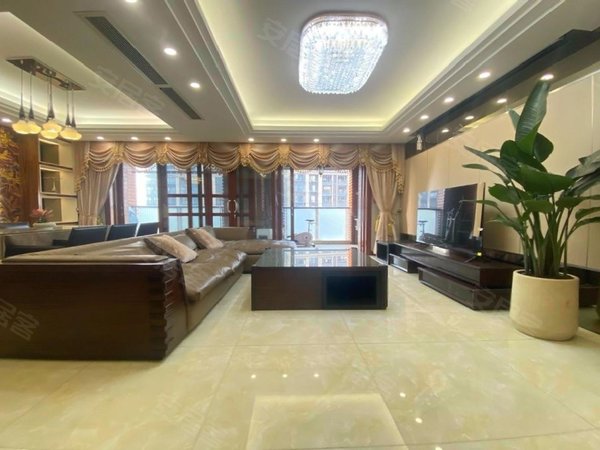 深圳宝安新安中洲华府(一期)中洲华府(一期) 豪华装修4居室 家电齐全