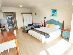 青岛黄岛灵山卫地铁口，前排南向采光好，无遮挡，押一付一，有暖气，可宠物出租房源真实图片