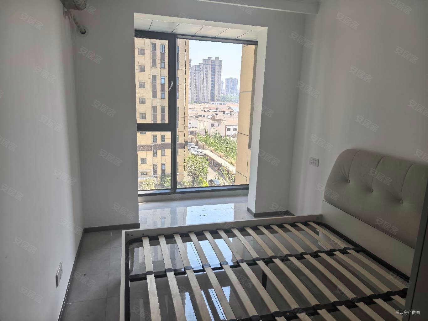 港利上城国际3室2厅1卫109㎡南58.9万