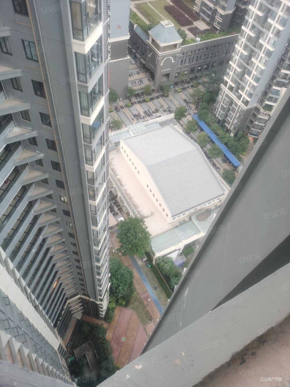 可谈 天誉花园4区 户型方正 高楼层采光充足 视野好