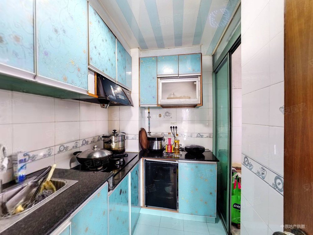 香榭里花园3室2厅1卫92.04㎡南北1200万