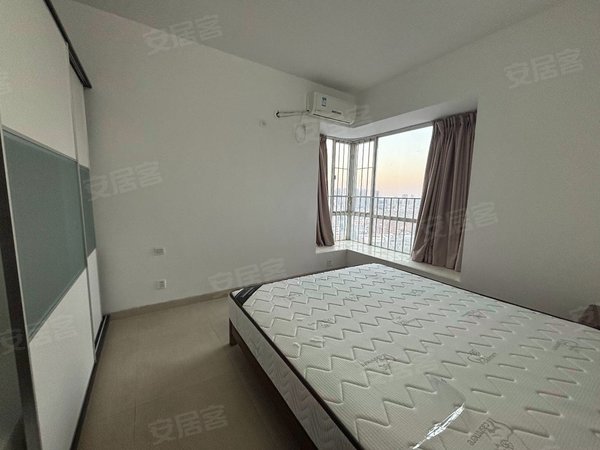 金丰大厦 电梯三房精装修 视野靓 看广州塔 拎包入住 楼龄新