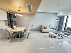 深圳龙华莱蒙水榭春天使用面积200平带3个阳台 上塘地铁站南北通户型,现代风配置出租房源真实图片