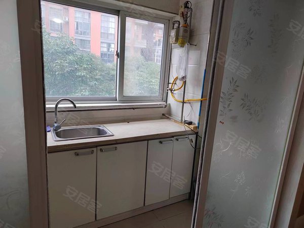 西安高陵泾河工业园水榭花都出租 水榭花都 1室1厅1卫  电梯房 拎包