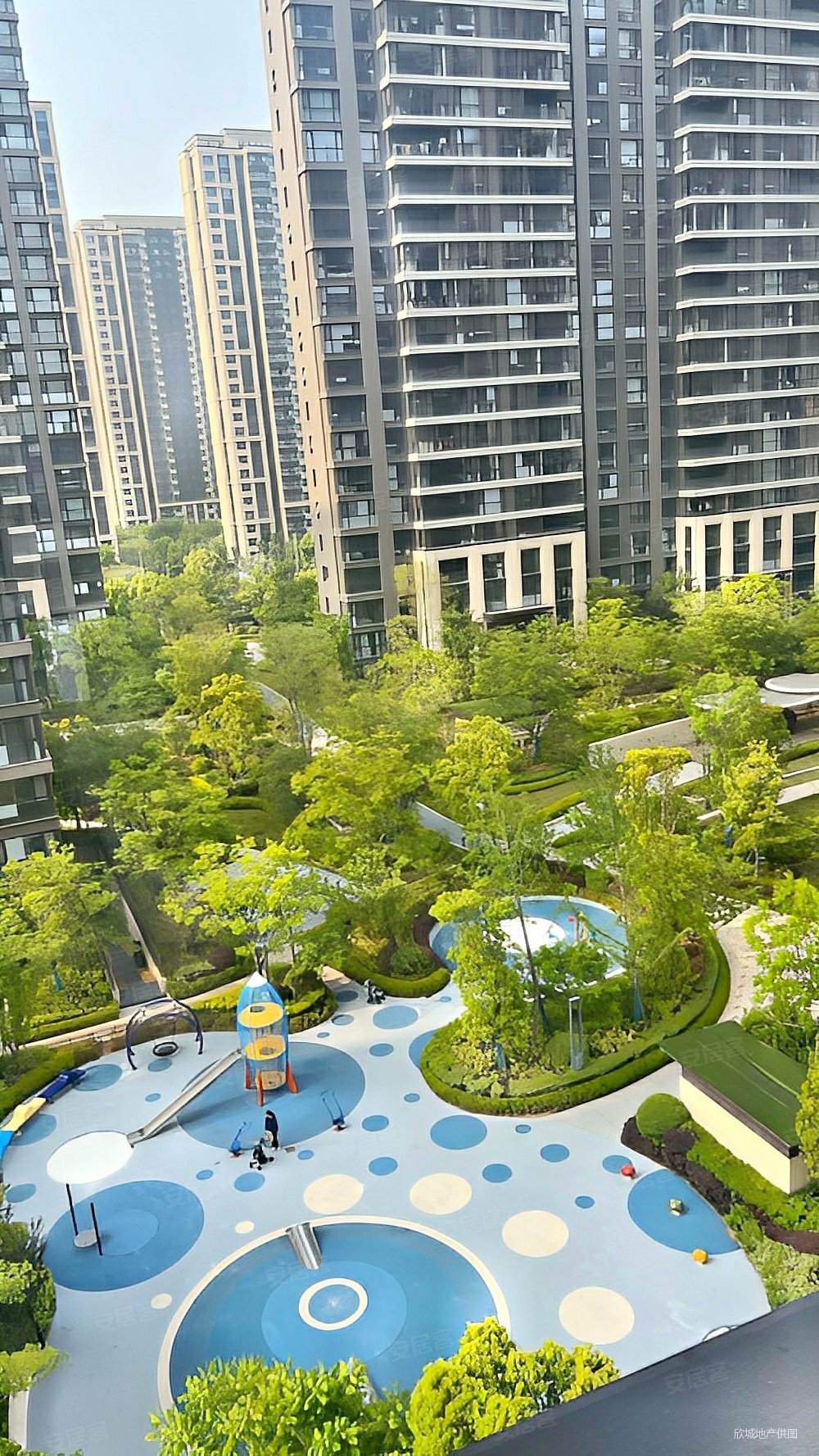 业主已置换,正荣滨江紫阙二手房,980万,4室2厅,3卫,175平米-南京安居