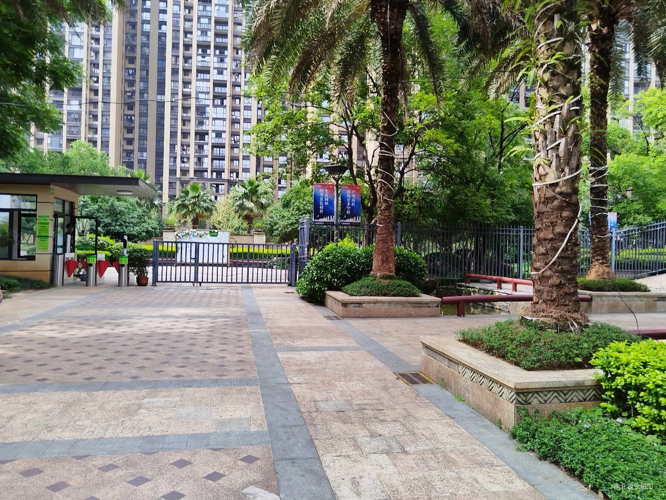 桂林房产网>桂林二手房>临桂二手房>榕山二手房>彰泰滟澜山>1333_1000