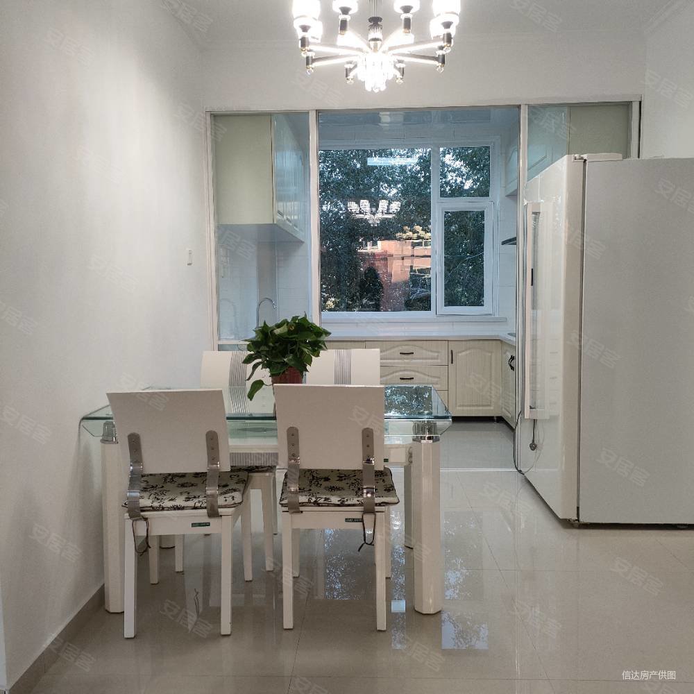 亿嘉名仕3室2厅1卫120㎡南北45万