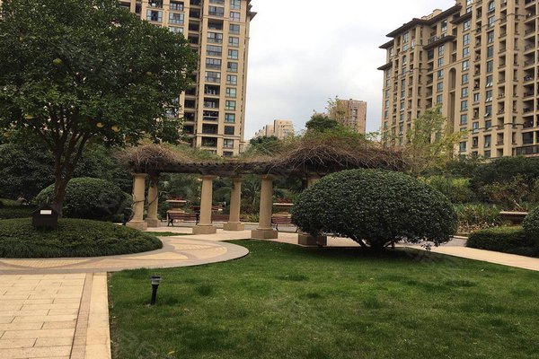 绿城蓝庭(东区)