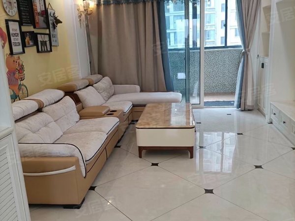 宁波余姚余姚市区翡翠珑湾翡翠珑湾 电梯房 三室 带车位 配套齐全