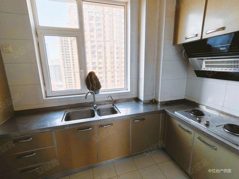 业主急售涵玉翠岭精装三室有车位地下室看房方便