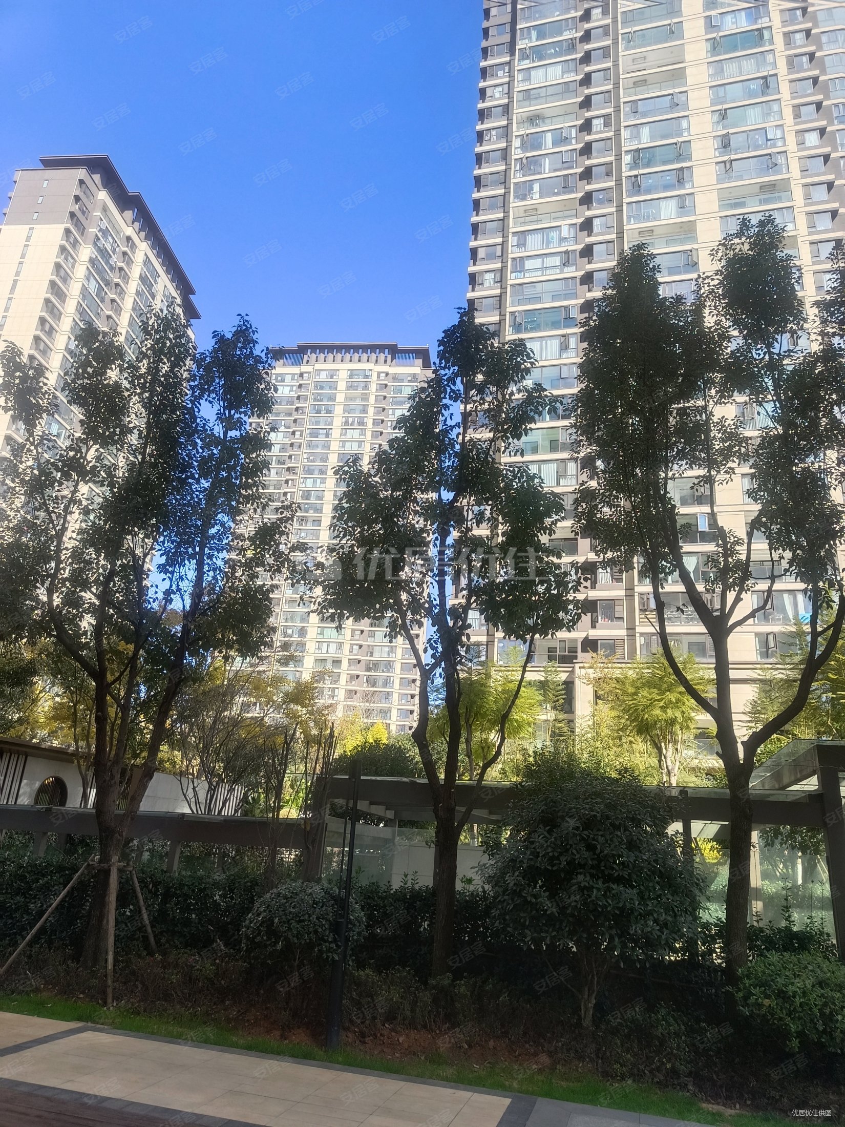 南北通透精装江东小康城124平房东急置换诚心出售