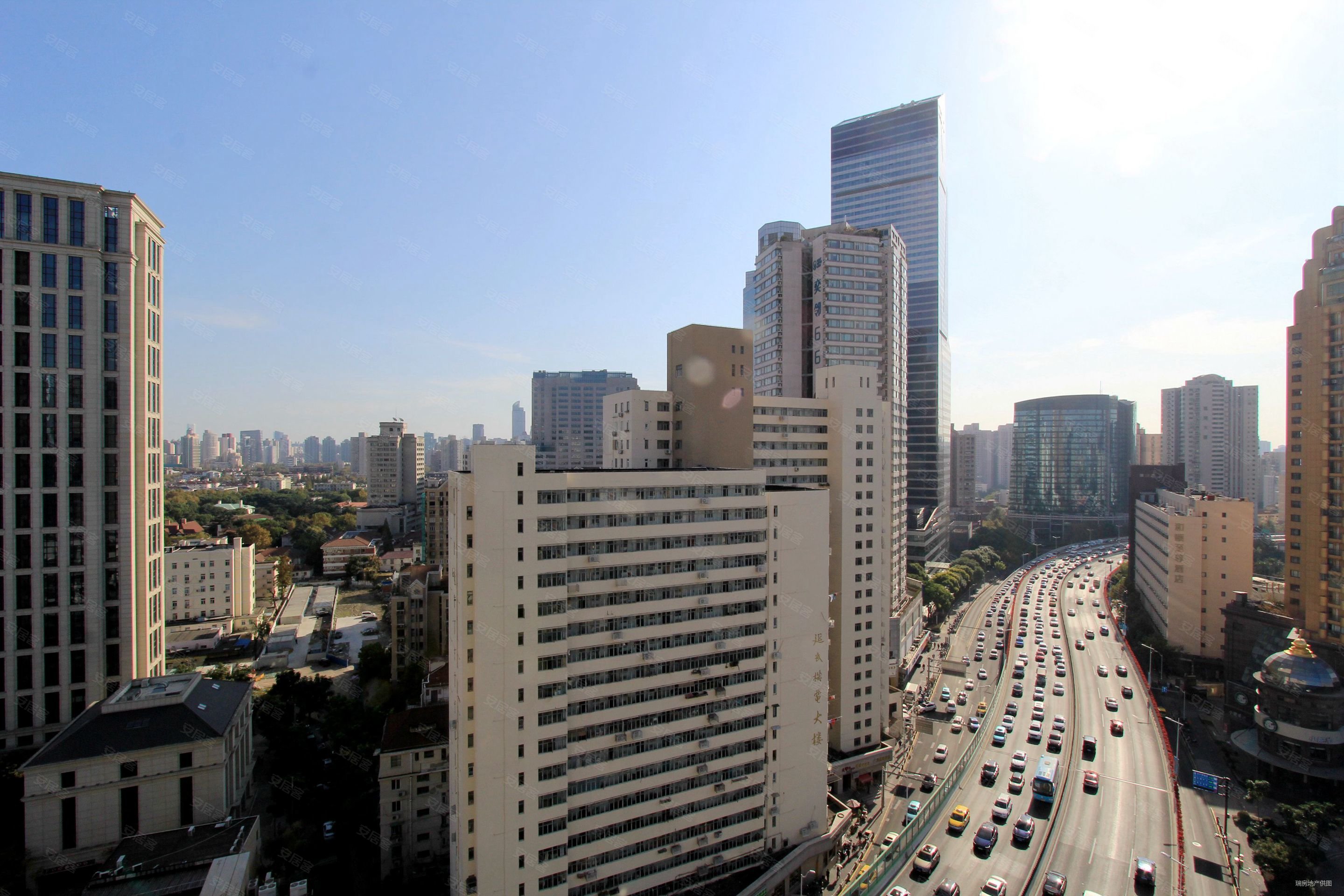 五环大楼3室1厅1卫124.8㎡南697万