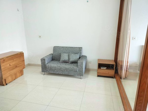 深圳南山南油南园枫叶公寓南园枫叶公园端头位置两房看房方便提前约