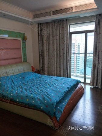 常平高档小区,东田丽园彩田居,精装大两房,满五,手快有